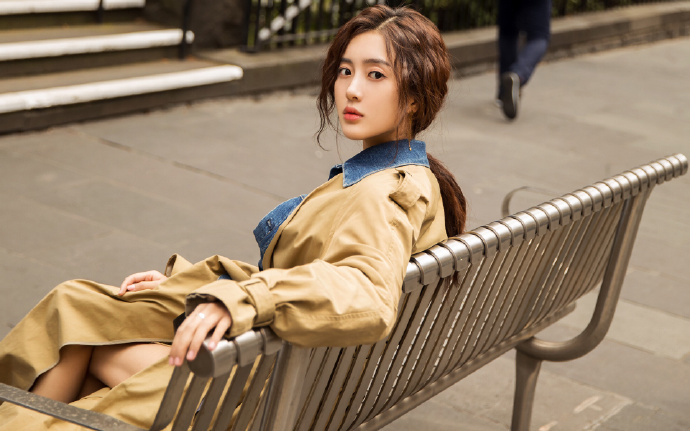 铁路隧道里的坚守：高温天穿秋裤，日行万步护通行安全